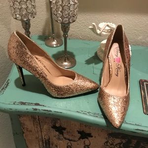 Penny Loves Kenny, Gold shimmer pump, size 7-1/2